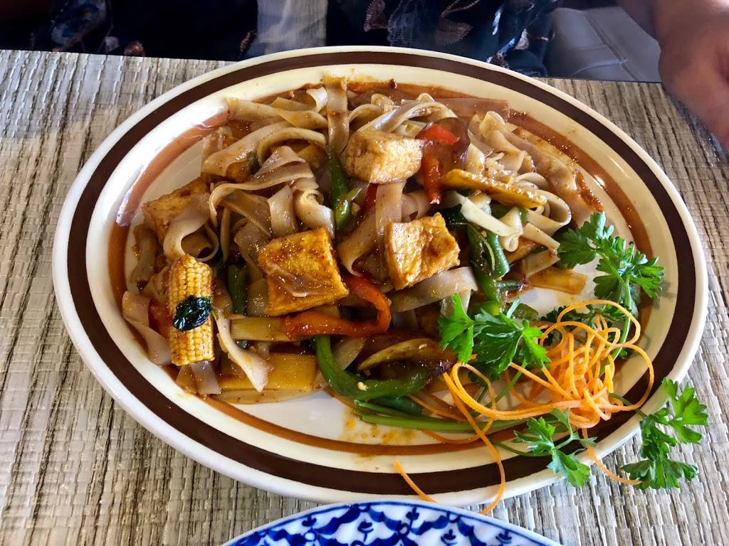Thai Blossom Bistro | restaurant | 10916 Atlantic Blvd Ste 24, Jacksonville, FL 32225, USA | 9042533903 OR +1 904-253-3903