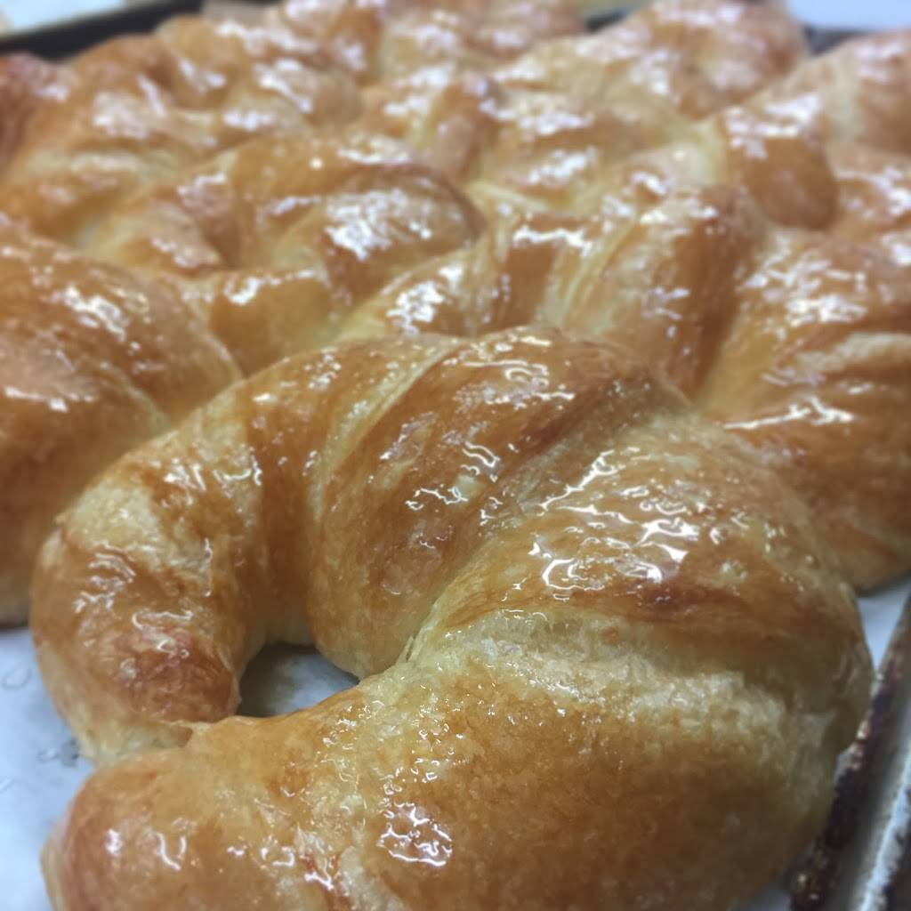 Breadman Miami Bakery | bakery | 5804 W 20th Ave, Hialeah, FL 33016, USA | 3052732362 OR +1 305-273-2362