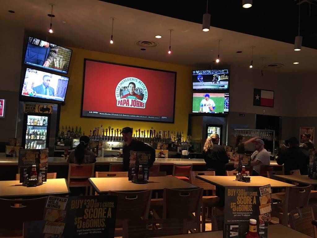 Buffalo Wild Wings | restaurant | 2948 Interstate 45 N #500, Conroe, TX 77303, USA | 9367609995 OR +1 936-760-9995