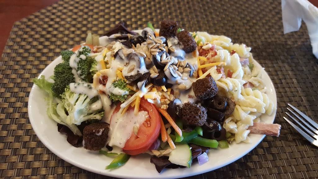 Ruby Tuesday | restaurant | 101 Ella Grasso Turnpike, Windsor Locks, CT 06096, USA | 8606275906 OR +1 860-627-5906