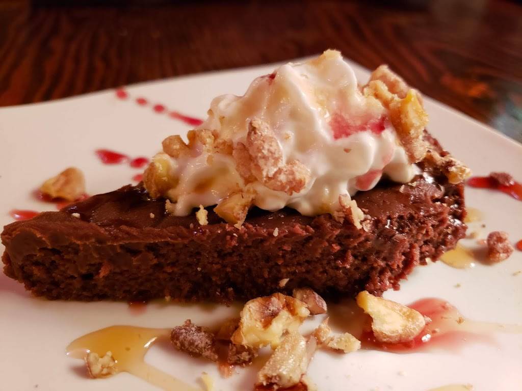 La Dolce Vita | restaurant | 740 S B St, Oxnard, CA 93030, USA | 8054866878 OR +1 805-486-6878