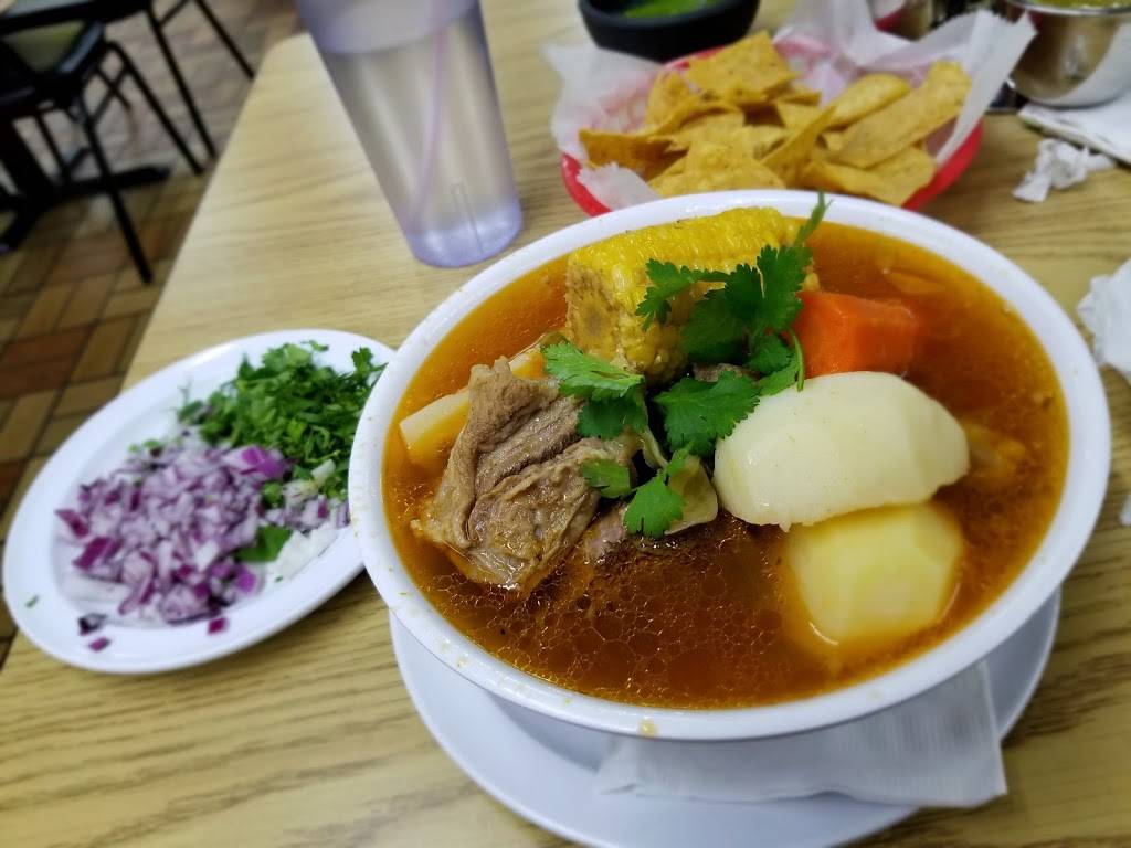 El Nuevo Taconazo Restaurant | restaurant | 2350 W Cermak Rd, Chicago, IL 60608, USA | 7732472795 OR +1 773-247-2795