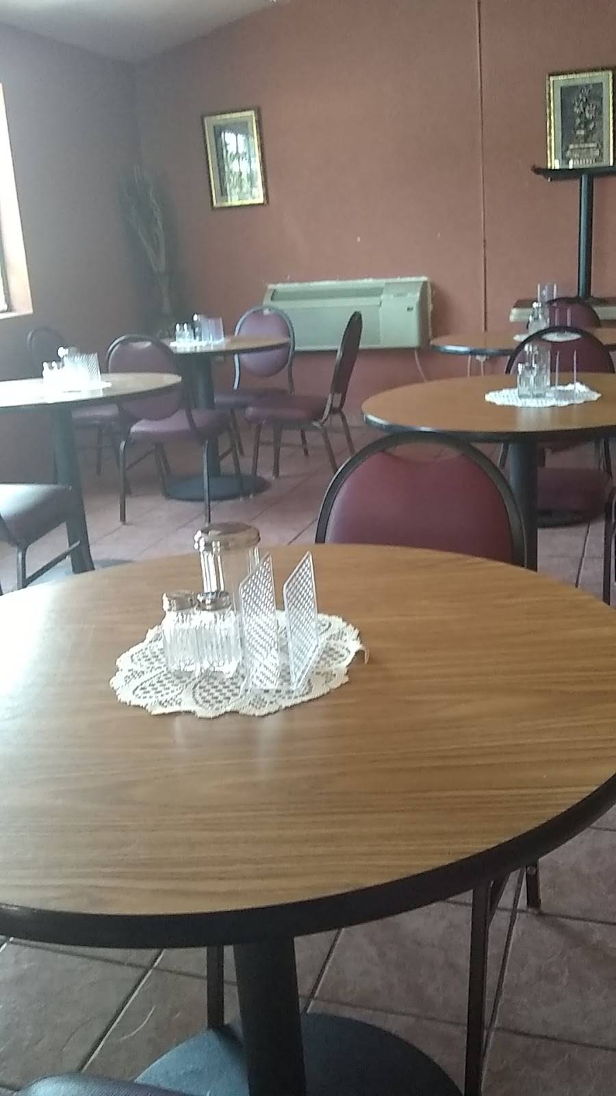 Reynas Cafe | restaurant | 227 Aransas Ave, San Antonio, TX 78210, USA | 2104441028 OR +1 210-444-1028