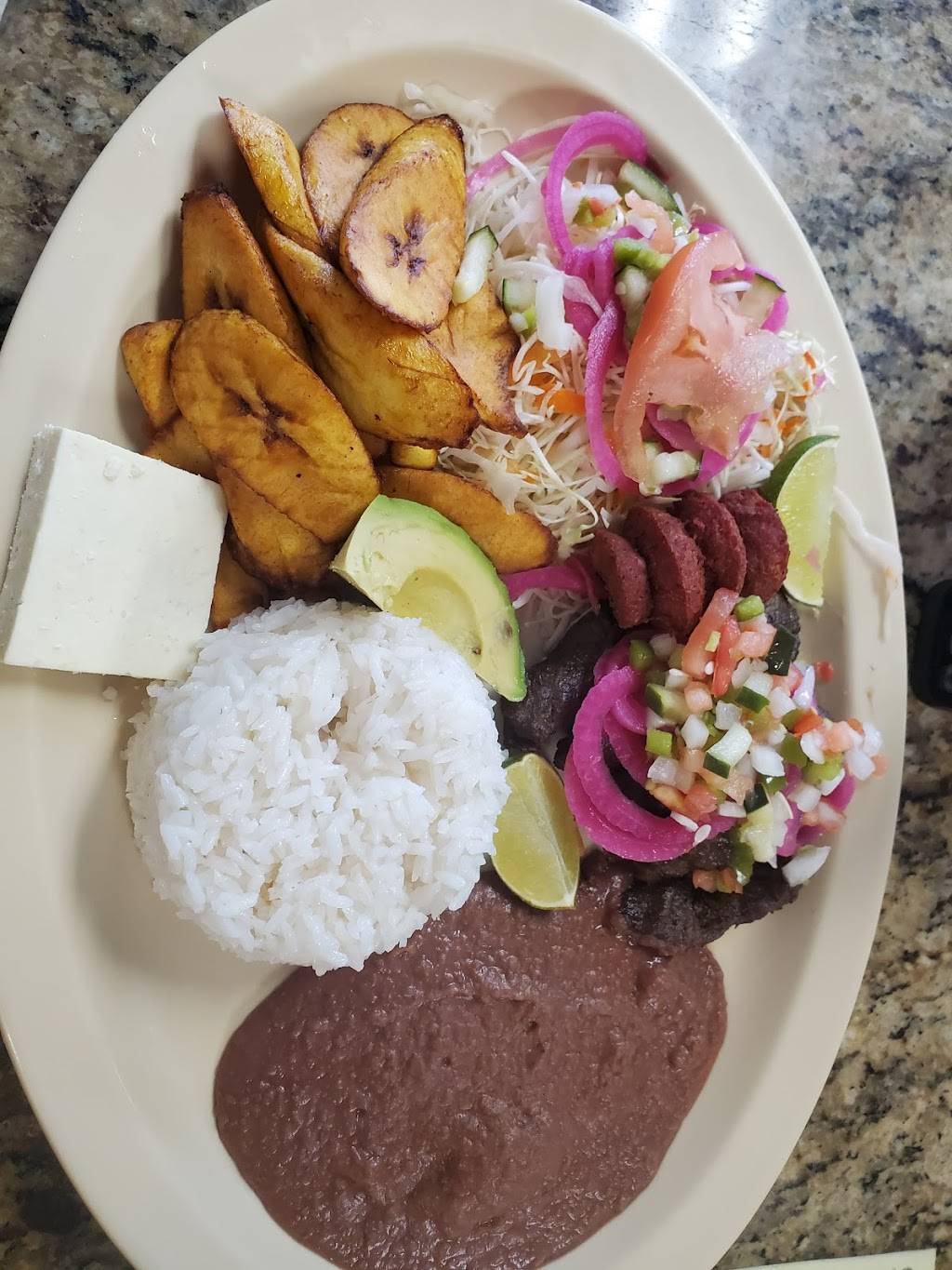 Novedades Honduras | restaurant | 7635 Dashwood Dr #B, Houston, TX 77036, USA | 7132728880 OR +1 713-272-8880