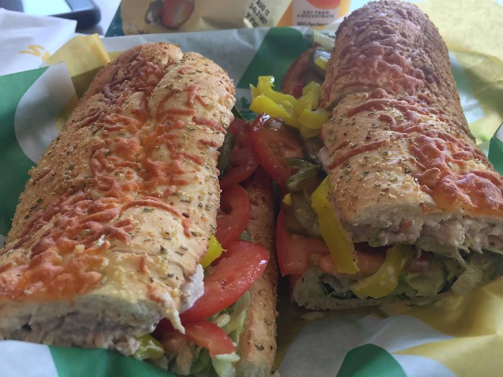 Subway | restaurant | 905 High St, Worthington, OH 43085, USA | 6148887829 OR +1 614-888-7829