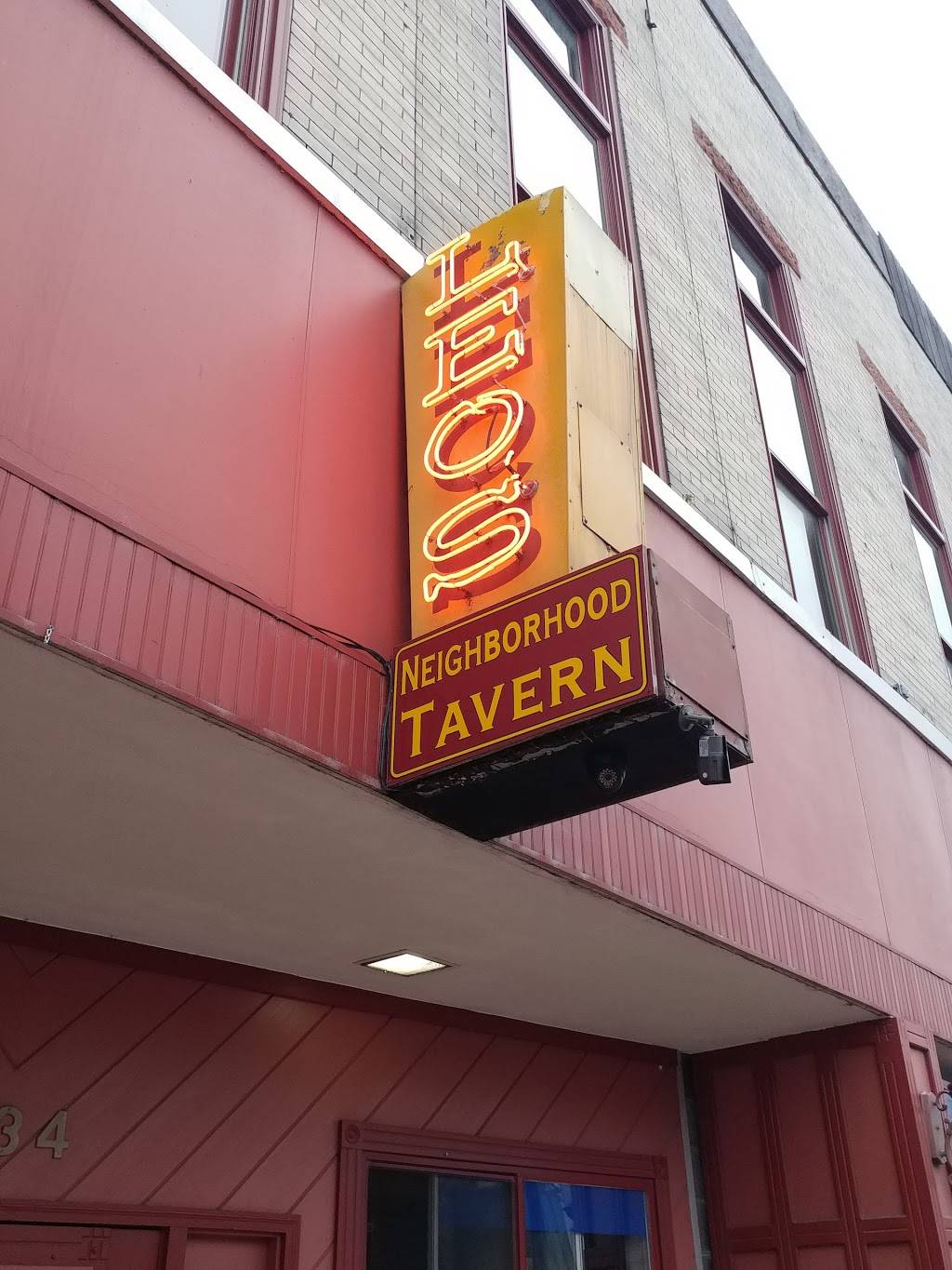 Leos Neighborhood Tavern | night club | 434 E Mitchell St, Petoskey, MI 49770, USA | 2313472739 OR +1 231-347-2739