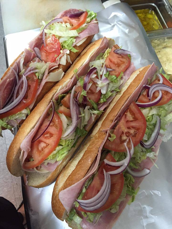 Antonios Pizza | restaurant | 1301 Hamilton St, Allentown, PA 18102, USA | 4842218166 OR +1 484-221-8166