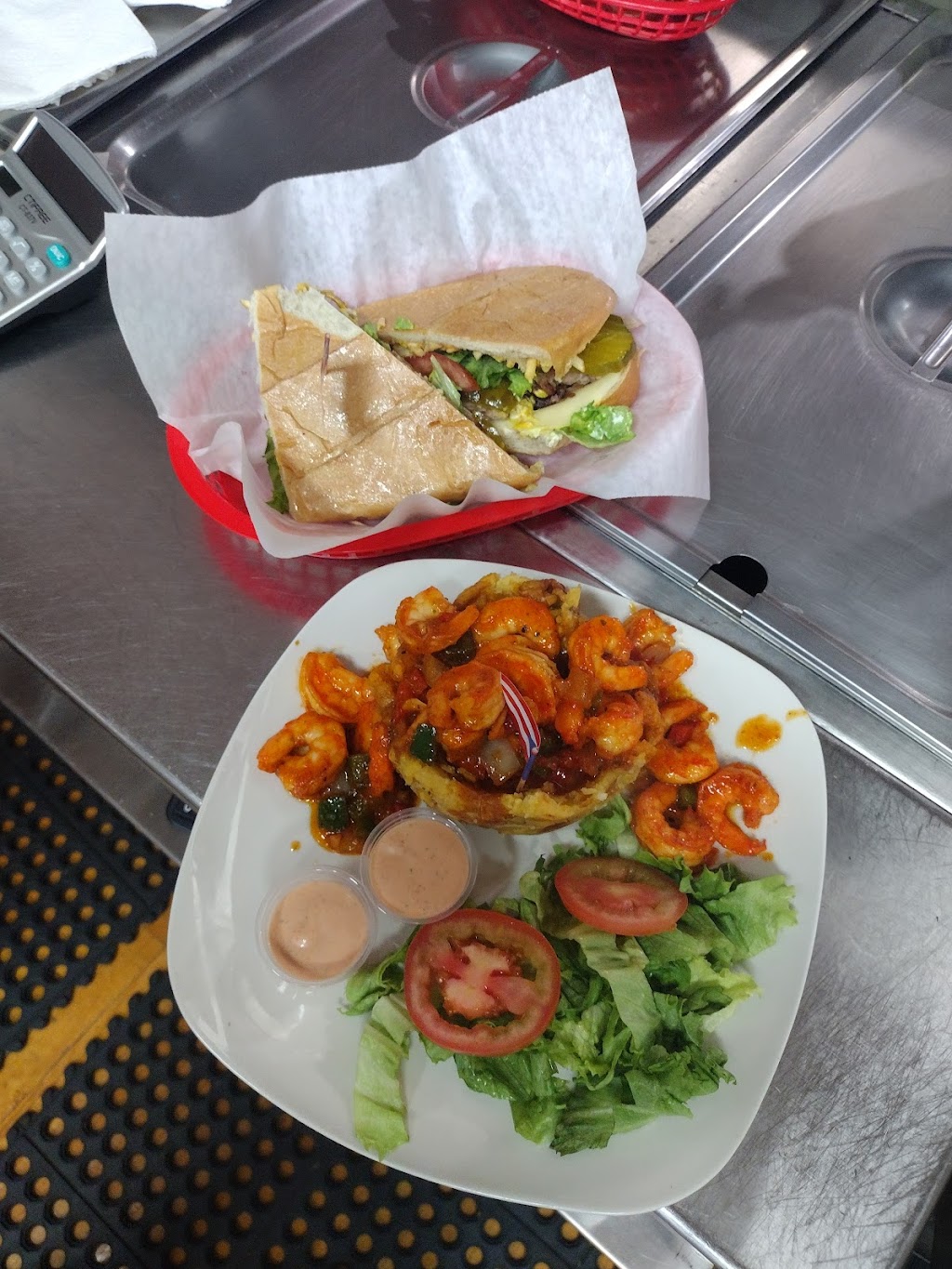 Janellies Kitchen | restaurant | 2617 W Division St, Chicago, IL 60622, USA | 8722108042 OR +1 872-210-8042