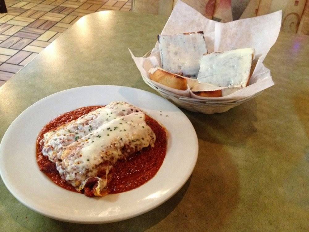 The Grinders & Spaghetti House | restaurant | 2171 Kimberly Rd, Bettendorf, IA 52722, USA | 5633551722 OR +1 563-355-1722