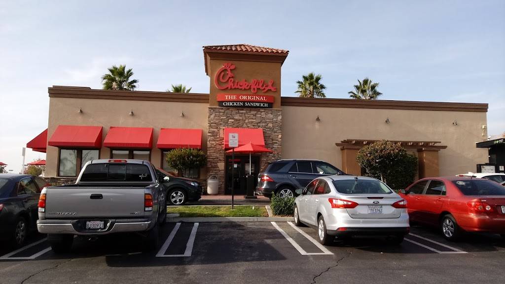 Chick-fil-A | restaurant | 2885 Canyon Springs Pkwy, Riverside, CA 92507, USA | 9516566503 OR +1 951-656-6503