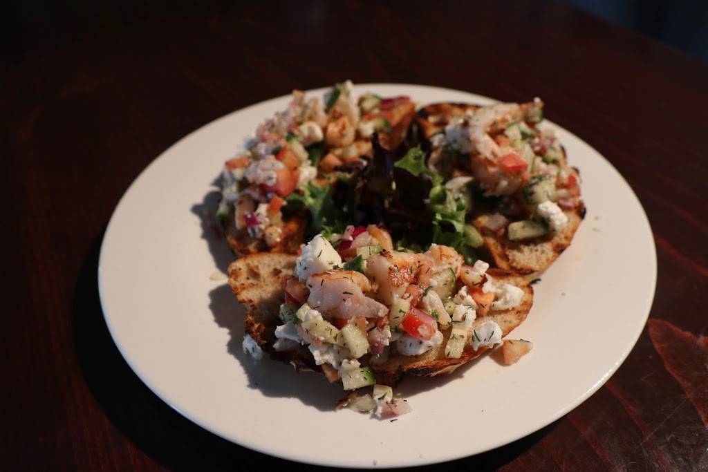 Phoenix House 1835 LLC | restaurant | 7 Potato Hill Rd, Enosburg Falls, VT 05450, USA | 8029338400 OR +1 802-933-8400