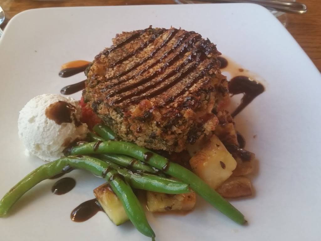 Pauline’s Cafe & Restaurant | cafe | 1834 Shelburne Rd, South Burlington, VT 05403, United States | 8028621081 OR +1 802-862-1081