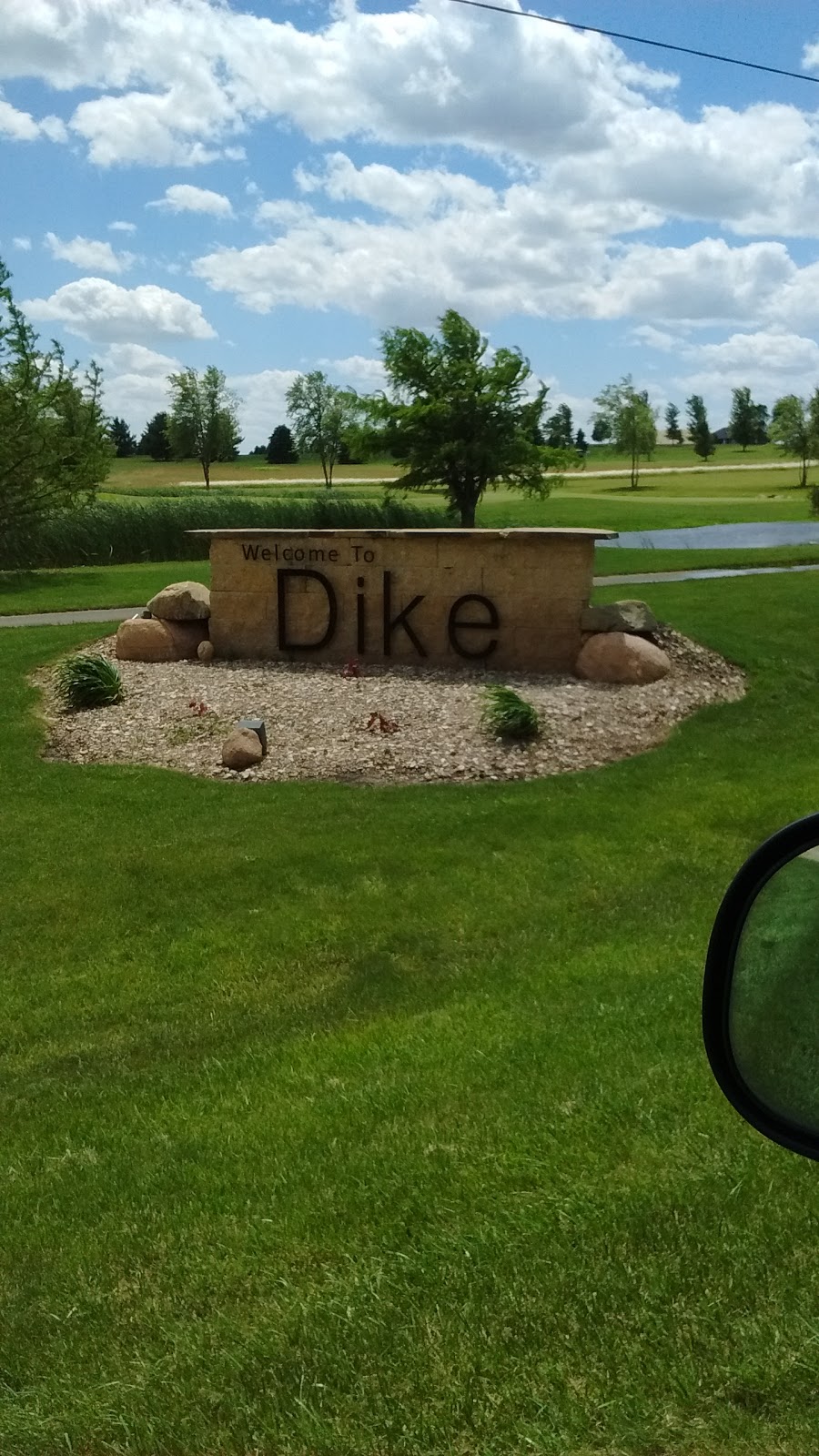 Fox Ridge Golf Course | restaurant | 355 Country Club Ln #9636, Dike, IA 50624, USA | 3199892213 OR +1 319-989-2213