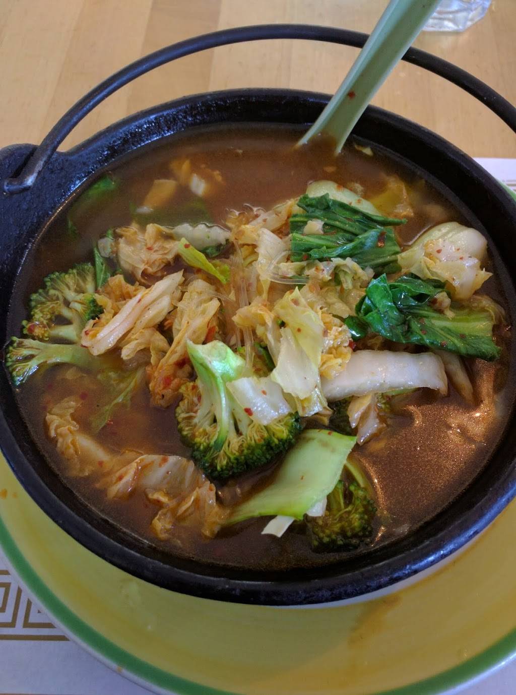 Sunflower Vegetarian Restaurant | restaurant | 2531 Chain Bridge Rd, Vienna, VA 22181, USA | 7033193888 OR +1 703-319-3888