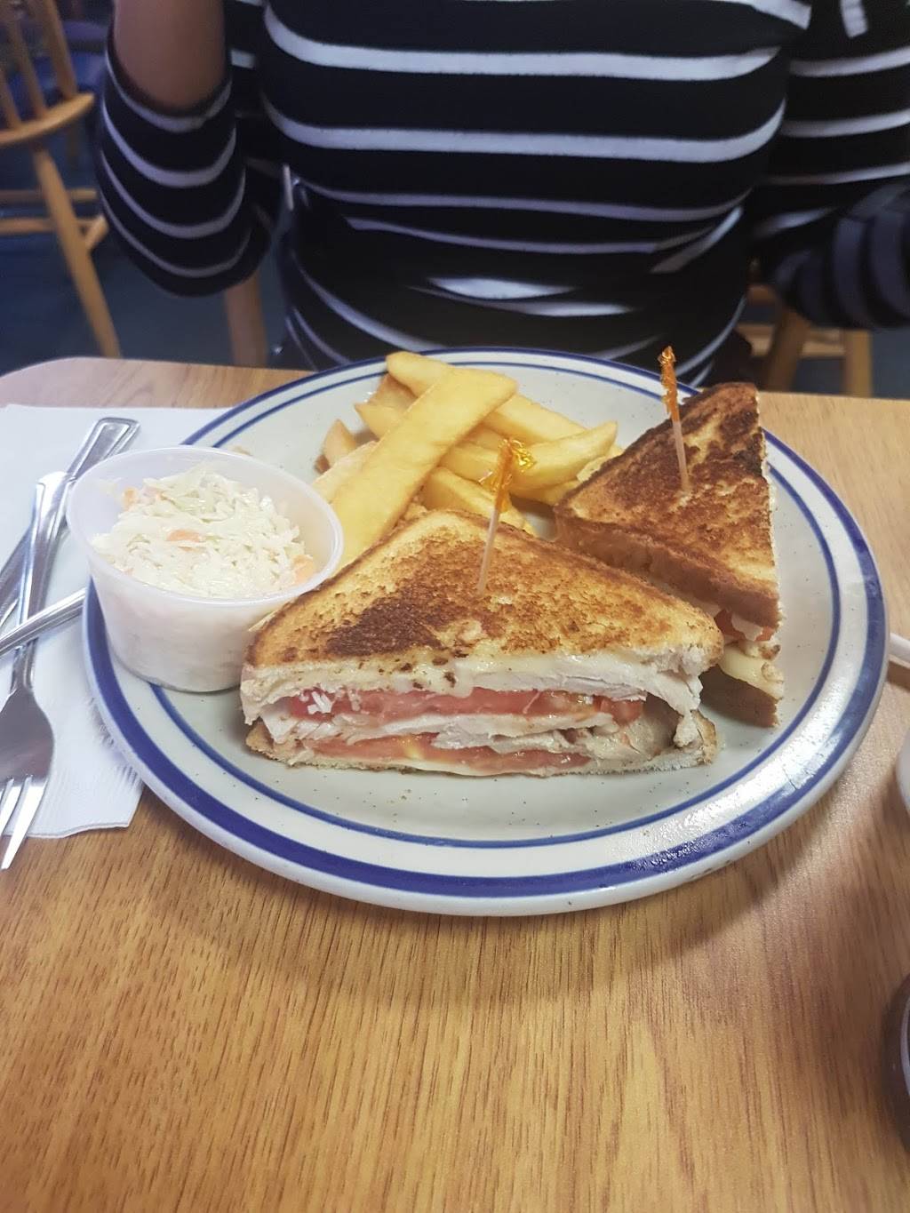 Egg & You Diner | restaurant | 2621 N Federal Hwy, Fort Lauderdale, FL 33306, USA | 9545642045 OR +1 954-564-2045