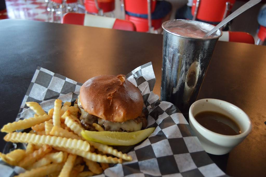 Backseat Bar and Grill | restaurant | 104 Full House Dr, Winchester, VA 22603, USA | 5406659033 OR +1 540-665-9033