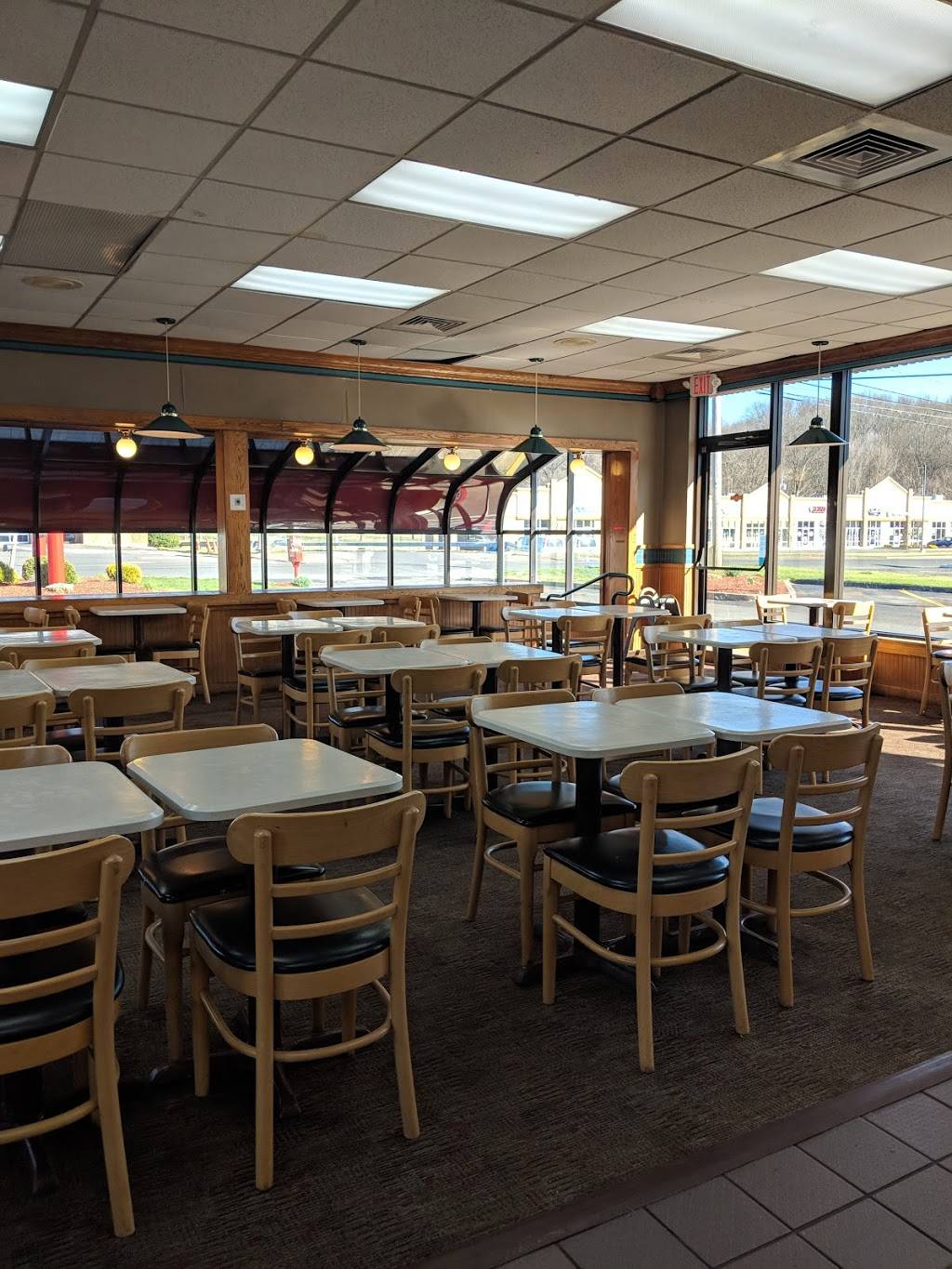 Wendys | restaurant | 674 N Colony Rd, Wallingford, CT 06492, USA | 2037418126 OR +1 203-741-8126