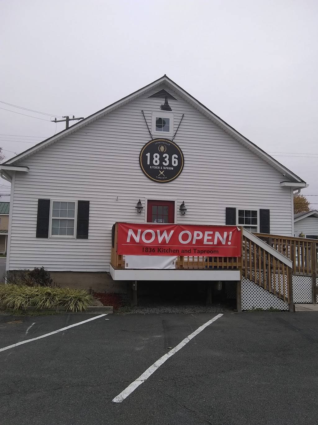 1836 Kitchen and Taproom | restaurant | 34 E Broad Way, Lovettsville, VA 20180, USA | 5406685835 OR +1 540-668-5835