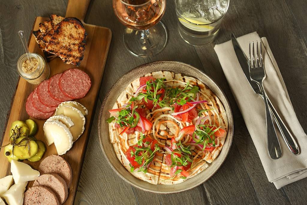 Lodgic Everyday Community — Madison | cafe | 2801 Marshall Ct, Madison, WI 53705, USA | 6084705600 OR +1 608-470-5600