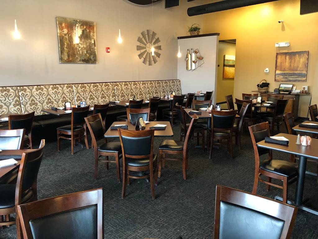 Carmines | restaurant | 9430 Transit Rd #105, East Amherst, NY 14051, USA | 7166363100 OR +1 716-636-3100