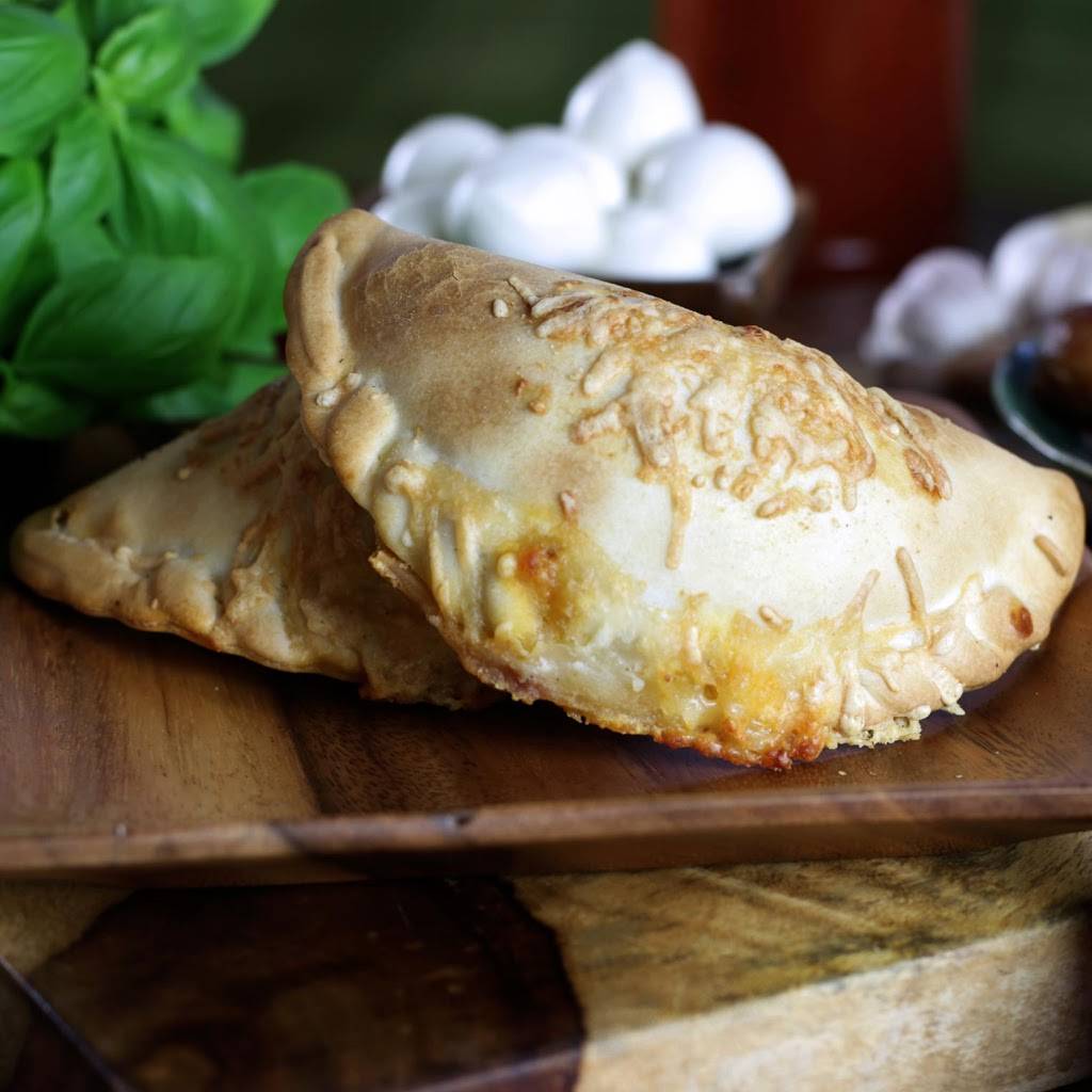 Nuchas Brooklyn Borough Hall | restaurant | 233 Joralemon St, Brooklyn, NY 11201, USA | 9177737628 OR +1 917-773-7628