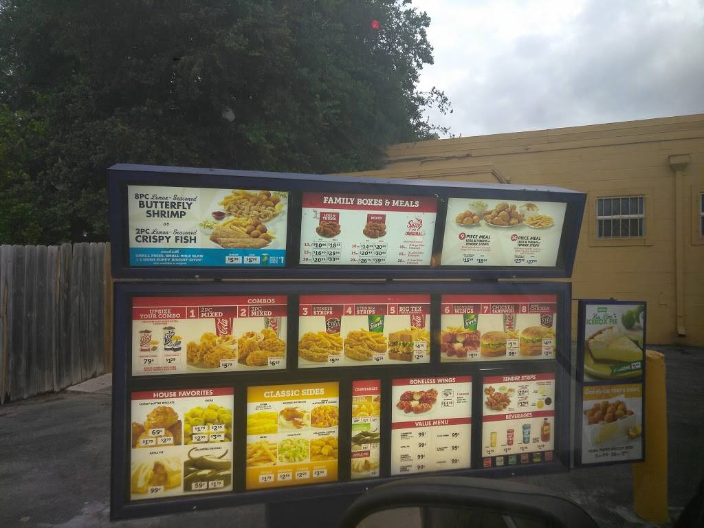 Churchs Chicken | restaurant | 3119 SW Military Dr, San Antonio, TX 78224, USA | 2109238431 OR +1 210-923-8431