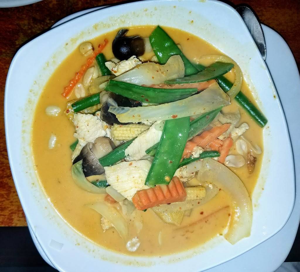 Sweet Mango Thai Cuisine | restaurant | 14610 Pearl Rd, Strongsville, OH 44136, USA | 4402389921 OR +1 440-238-9921