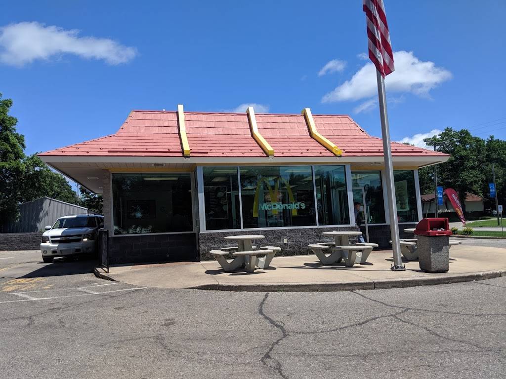 McDonalds | cafe | 400 W Delaware St, Decatur, MI 49045, USA | 2694239898 OR +1 269-423-9898