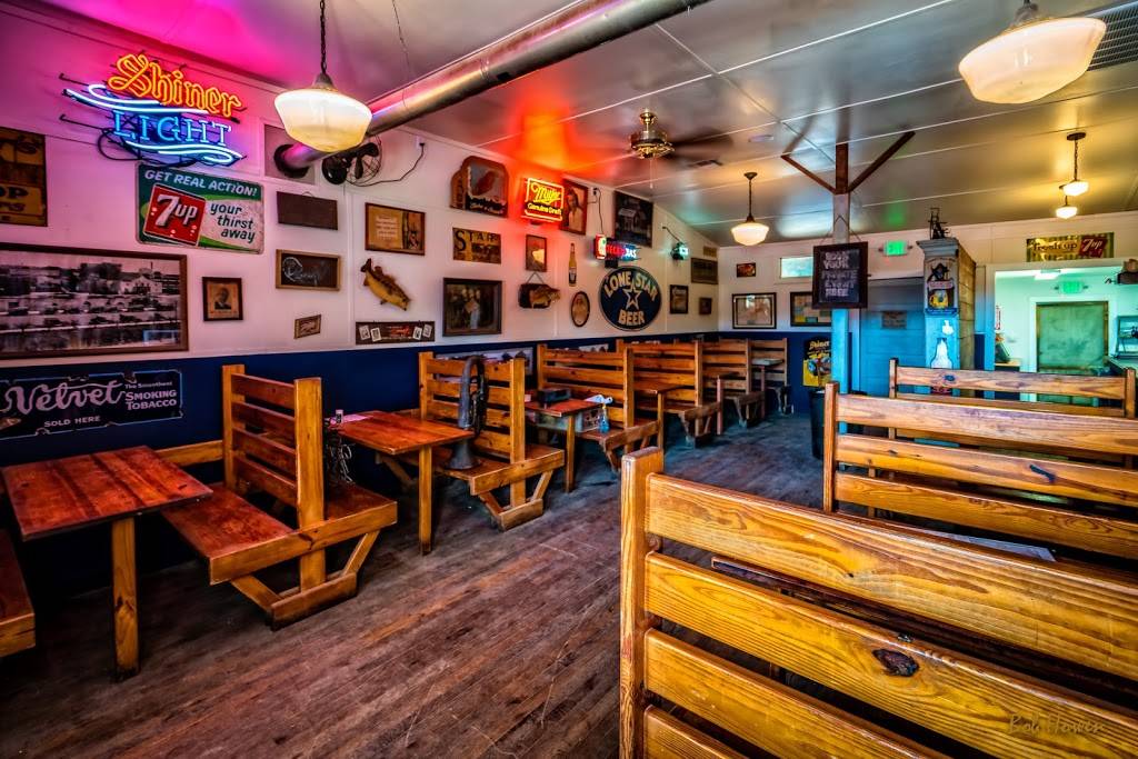 Spechts Texas | restaurant | 112 W Specht Rd, San Antonio, TX 78260, USA | 8304381888 OR +1 830-438-1888