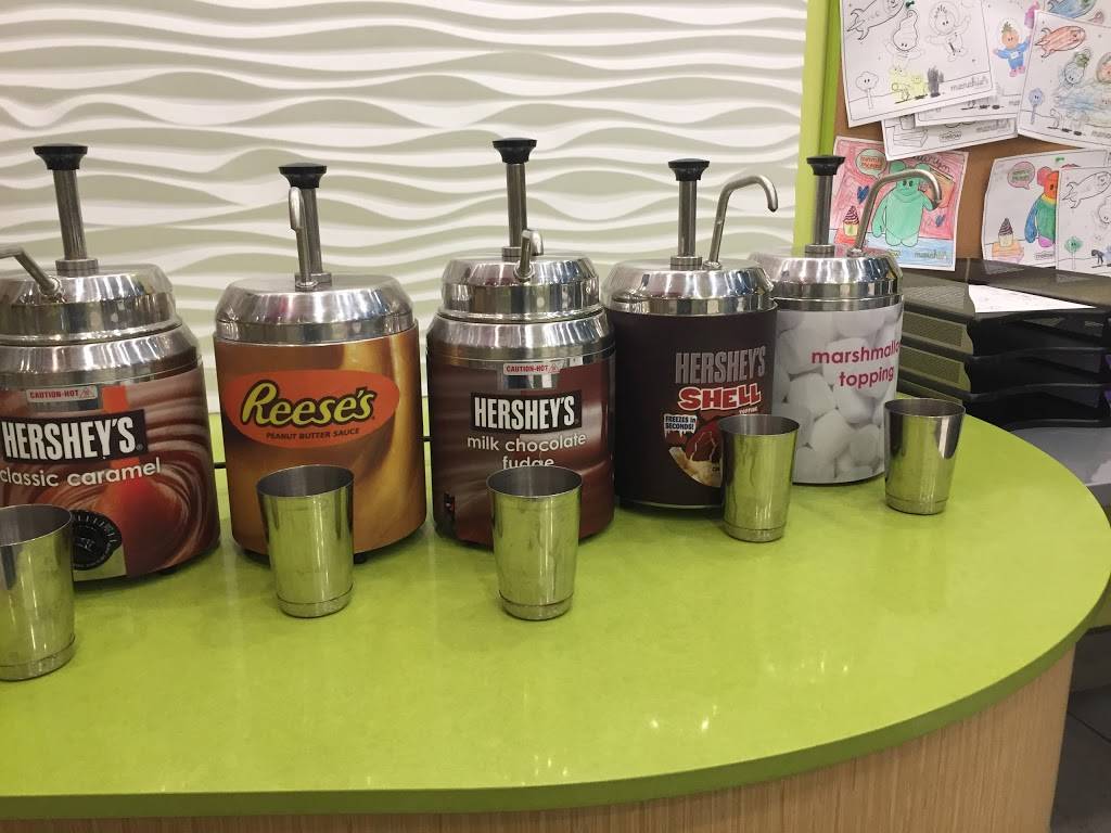 Menchies Frozen Yogurt | bakery | 10965 Lavender Hill Dr, Las Vegas, NV 89135, USA | 7028881193 OR +1 702-888-1193