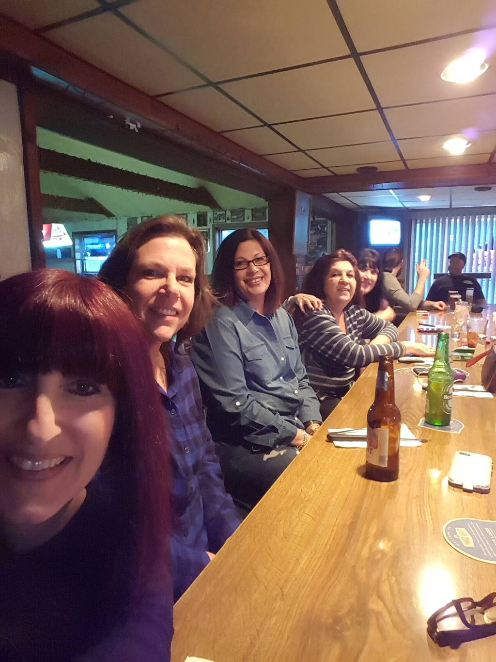 Ellendale Rest | restaurant | 698 S Sterling Rd, South Sterling, PA 18460, USA | 5706769013 OR +1 570-676-9013