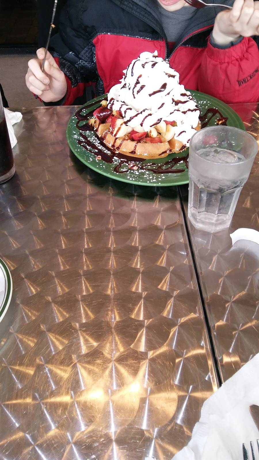 The Spot Restaurant | cafe | 5505, 500 E Broadway, Waukesha, WI 53186, USA | 2624464600 OR +1 262-446-4600