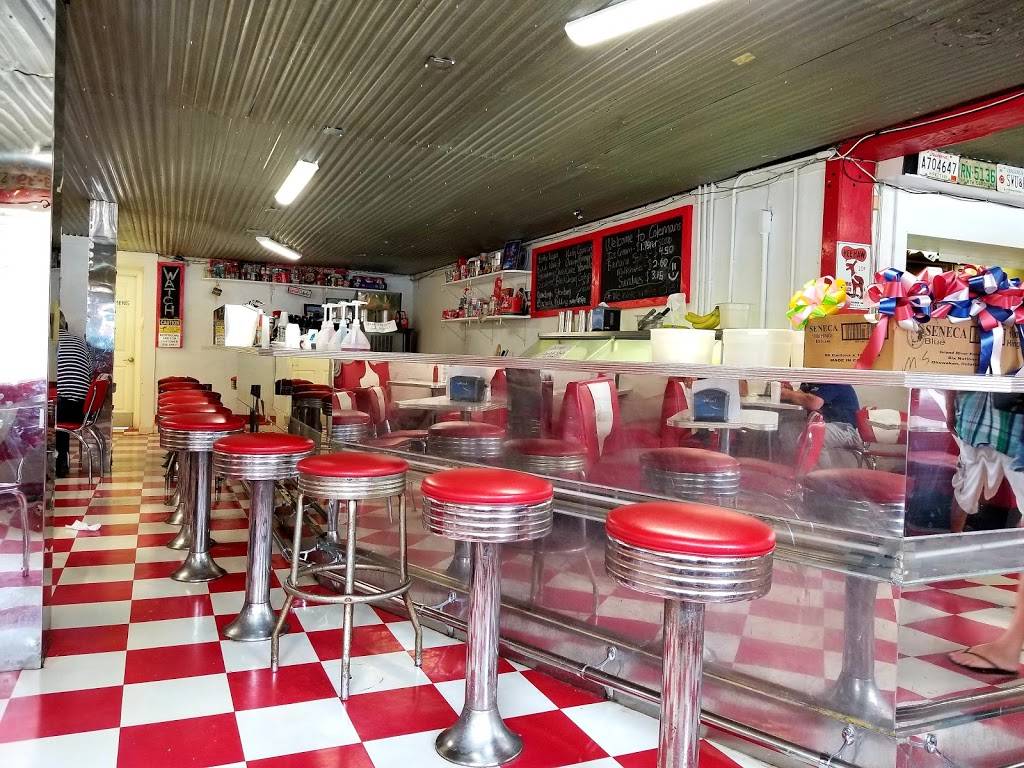 Colemans Drive-In | restaurant | 101 Jernigan St, Tabor City, NC 28463, USA | 9106535859 OR +1 910-653-5859