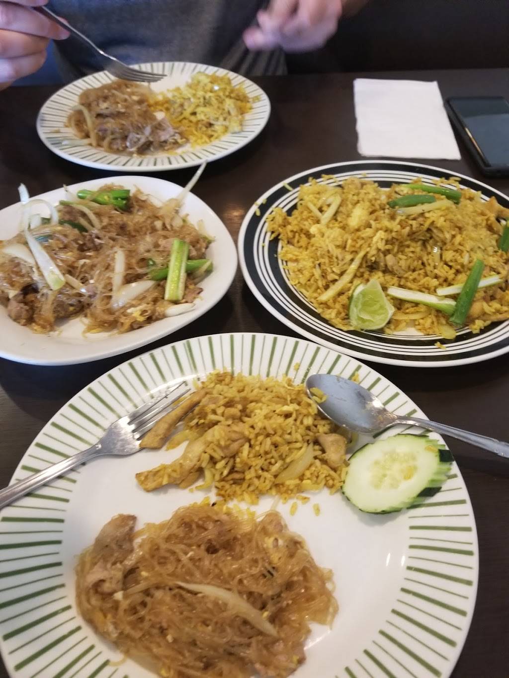 Hart Cs Steak Burger & Thai Food | restaurant | 3171 Ocean Beach Hwy, Longview, WA 98632, USA | 3604256292 OR +1 360-425-6292