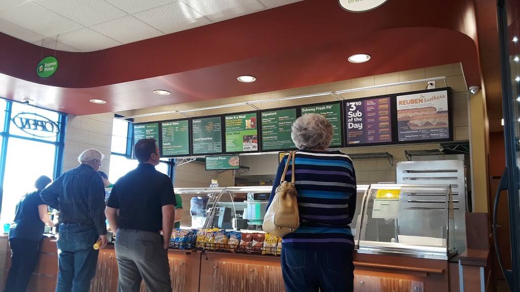 Subway | restaurant | Chestnut Arbor Shopping Center, 2935 Matthews Weddington Rd unit 100, Matthews, NC 28104, USA | 7048412748 OR +1 704-841-2748