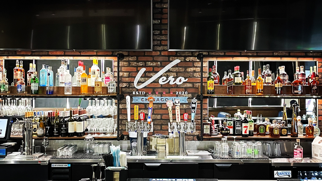 Vero Chicago Pizza | restaurant | 1431 E Williams Field Rd Suite 104, Gilbert, AZ 85295, USA | 4805721207 OR +1 480-572-1207
