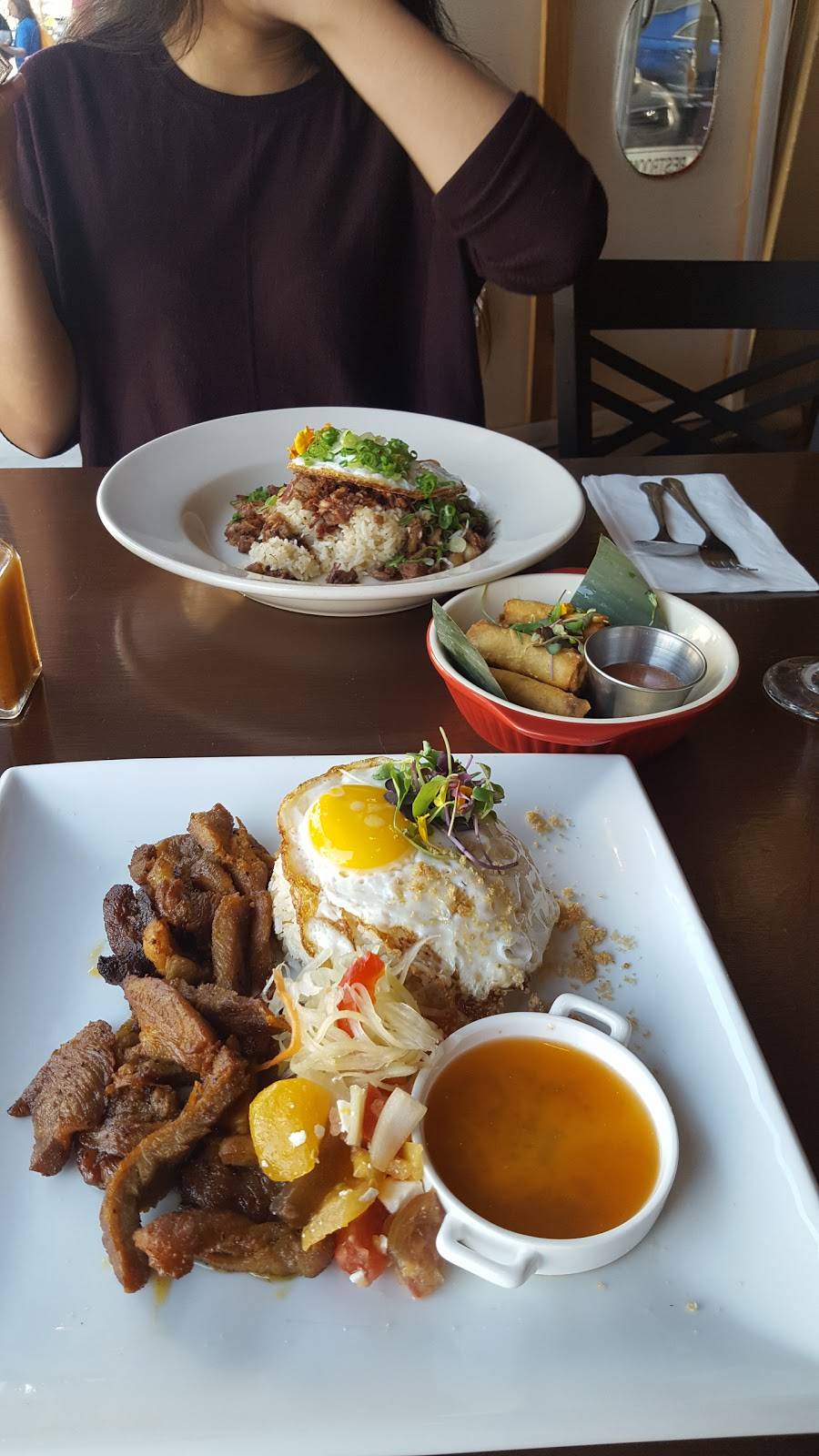 Crawstation | restaurant | 1336 9th Ave, San Francisco, CA 94122, USA | 4156829980 OR +1 415-682-9980