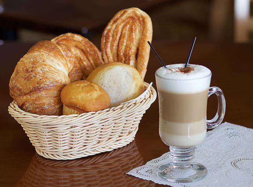 Delicias de España | bakery | 7384 SW 40th St, Miami, FL 33155, USA | 3056694485 OR +1 305-669-4485