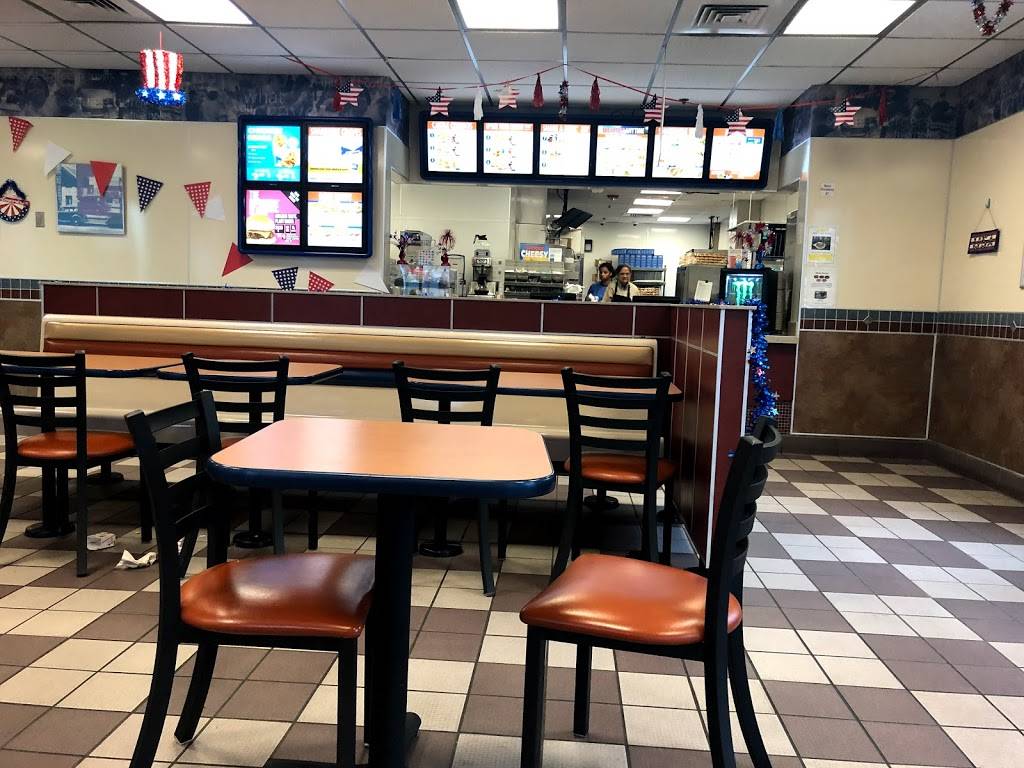 White Castle | restaurant | 1800 Oakton St, Elk Grove Village, IL 60007, USA | 8477180324 OR +1 847-718-0324