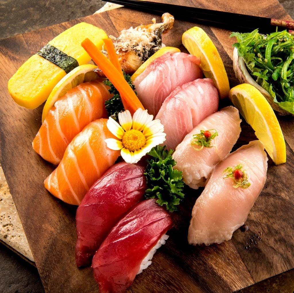 Love Boat Sushi | restaurant | 121 S Las Posas Rd, San Marcos, CA 92078, USA | 7604717722 OR +1 760-471-7722