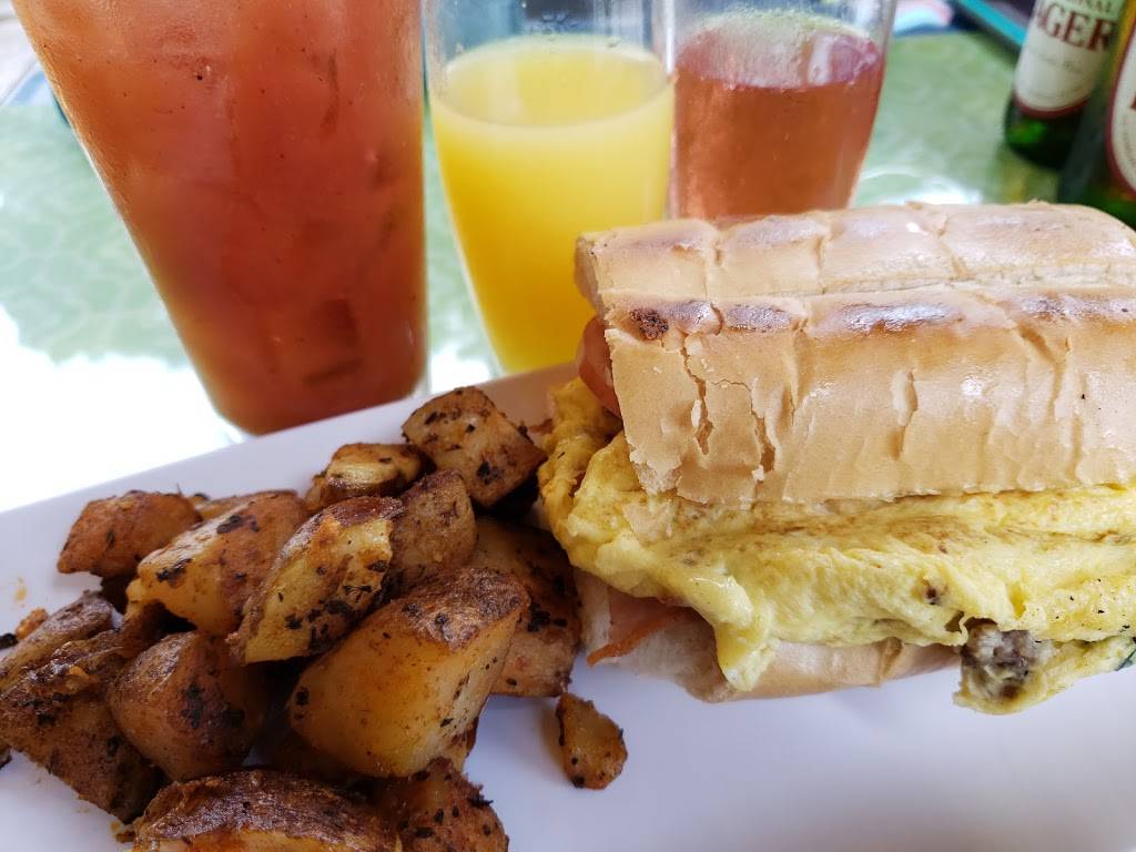 Daydreamers Cafe and Grill | restaurant | 143 7th Ave N, Safety Harbor, FL 34695, USA | 7277230909 OR +1 727-723-0909