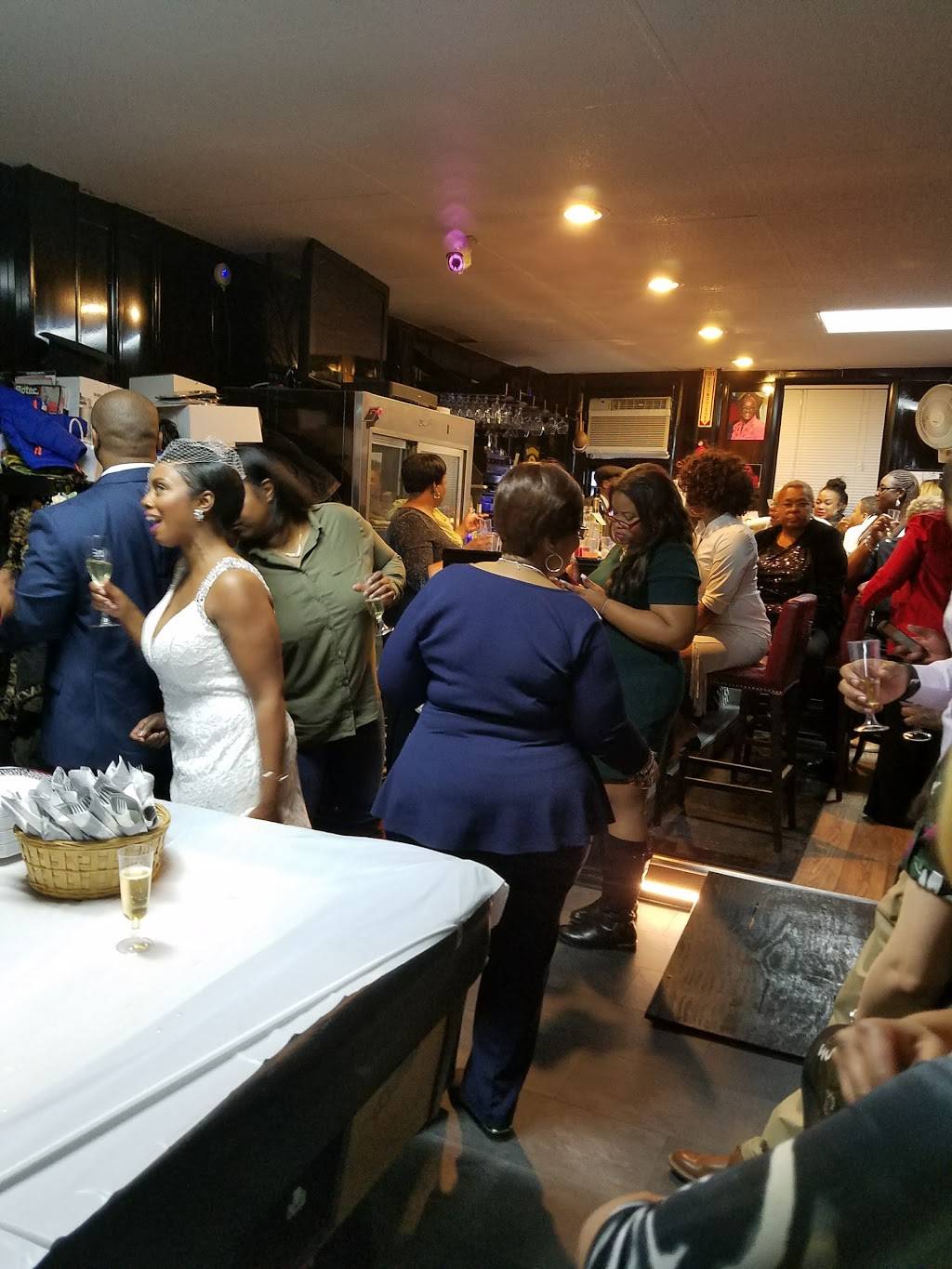 Crown Fried Chicken | meal delivery | 228 Albany Ave, Brooklyn, NY 11213, USA | 7187853390 OR +1 718-785-3390