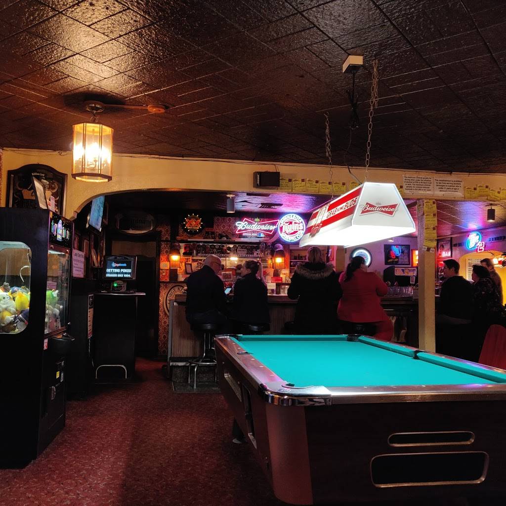 Sandys Tavern | restaurant | 6612 Penn Ave S, Richfield, MN 55423, USA | 6128699945 OR +1 612-869-9945