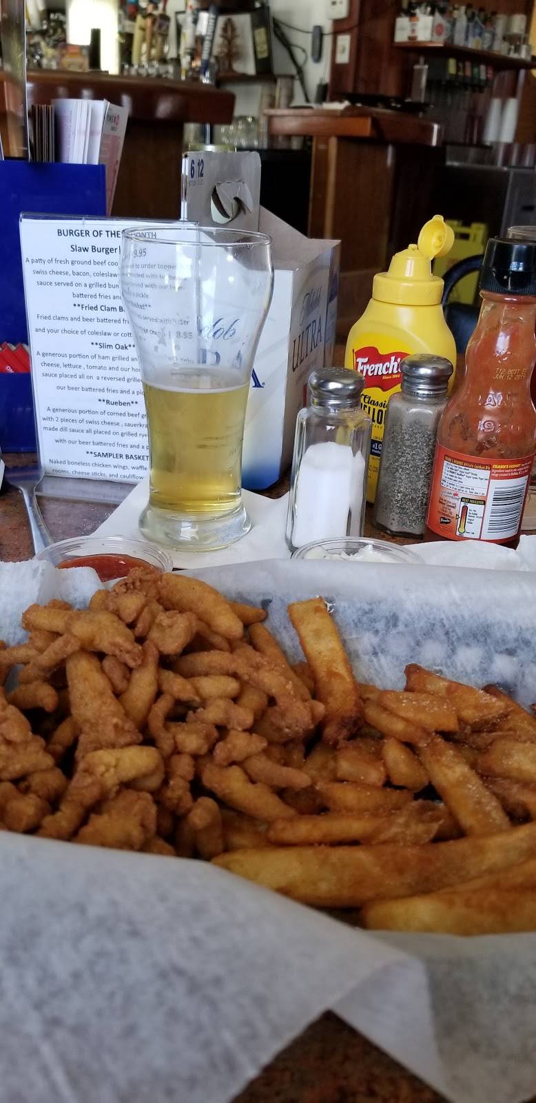 The Oaks Tavern | restaurant | 7491 E Chicago Rd, Moscow, MI 49257, USA | 5176883213 OR +1 517-688-3213