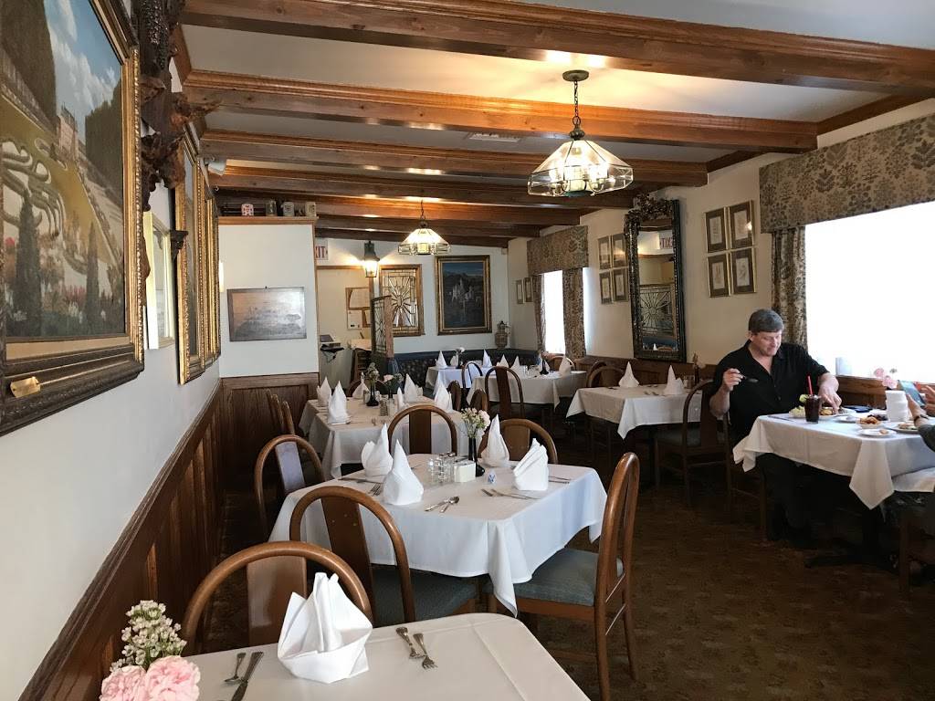 Kaiserhof German American | restaurant | 2253 Sunset Cliffs Blvd, San Diego, CA 92107, USA | 6192240606 OR +1 619-224-0606