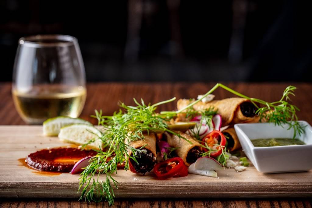 Almond Palm Beach | restaurant | 207 Royal Poinciana Way, Palm Beach, FL 33480, USA | 5613555080 OR +1 561-355-5080