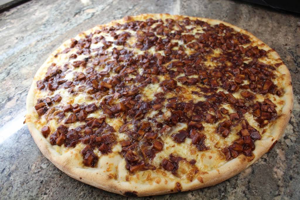 Previti Pizza & Papazzio Dining - East | restaurant | 3338 Hillside Avenue, New Hyde Park, NY 11040, USA | 5167468323 OR +1 516-746-8323