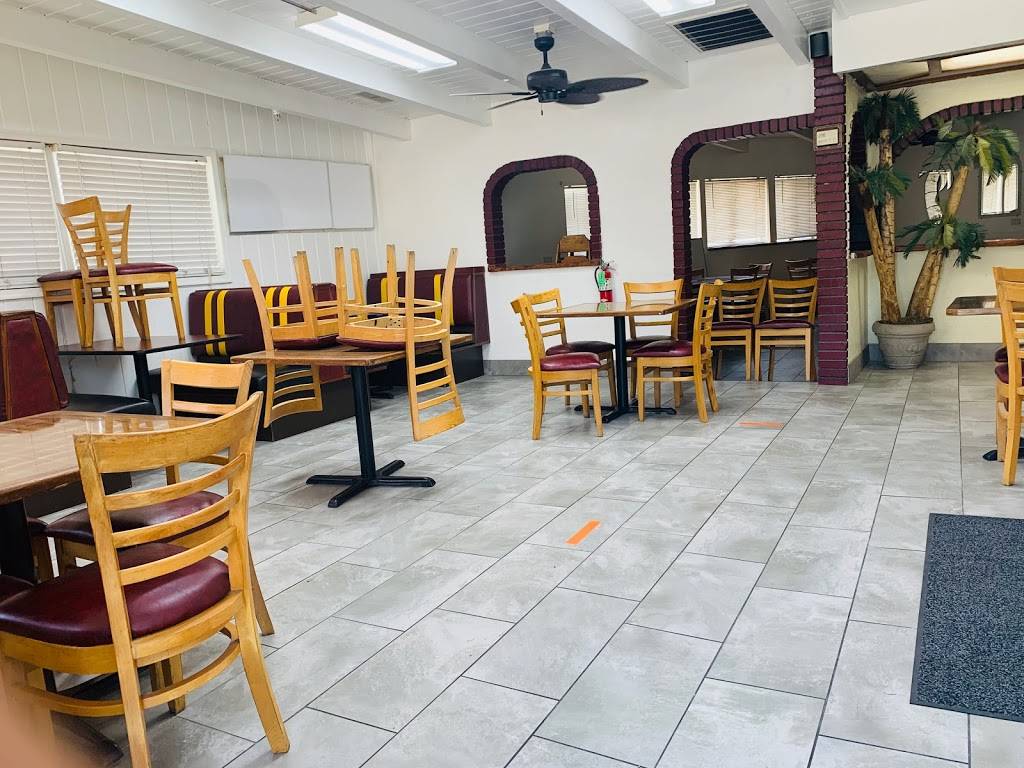 One Way Burgers | restaurant | 907 N Court St, Visalia, CA 93291, USA | 5596085067 OR +1 559-608-5067