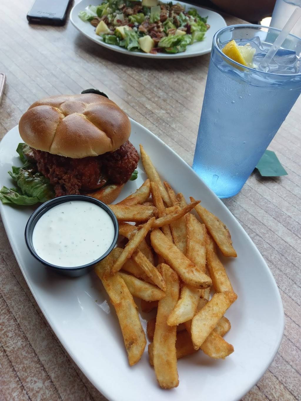 Carolina Ale House | restaurant | 708 Lady St, Columbia, SC 29201, USA | 8032277150 OR +1 803-227-7150