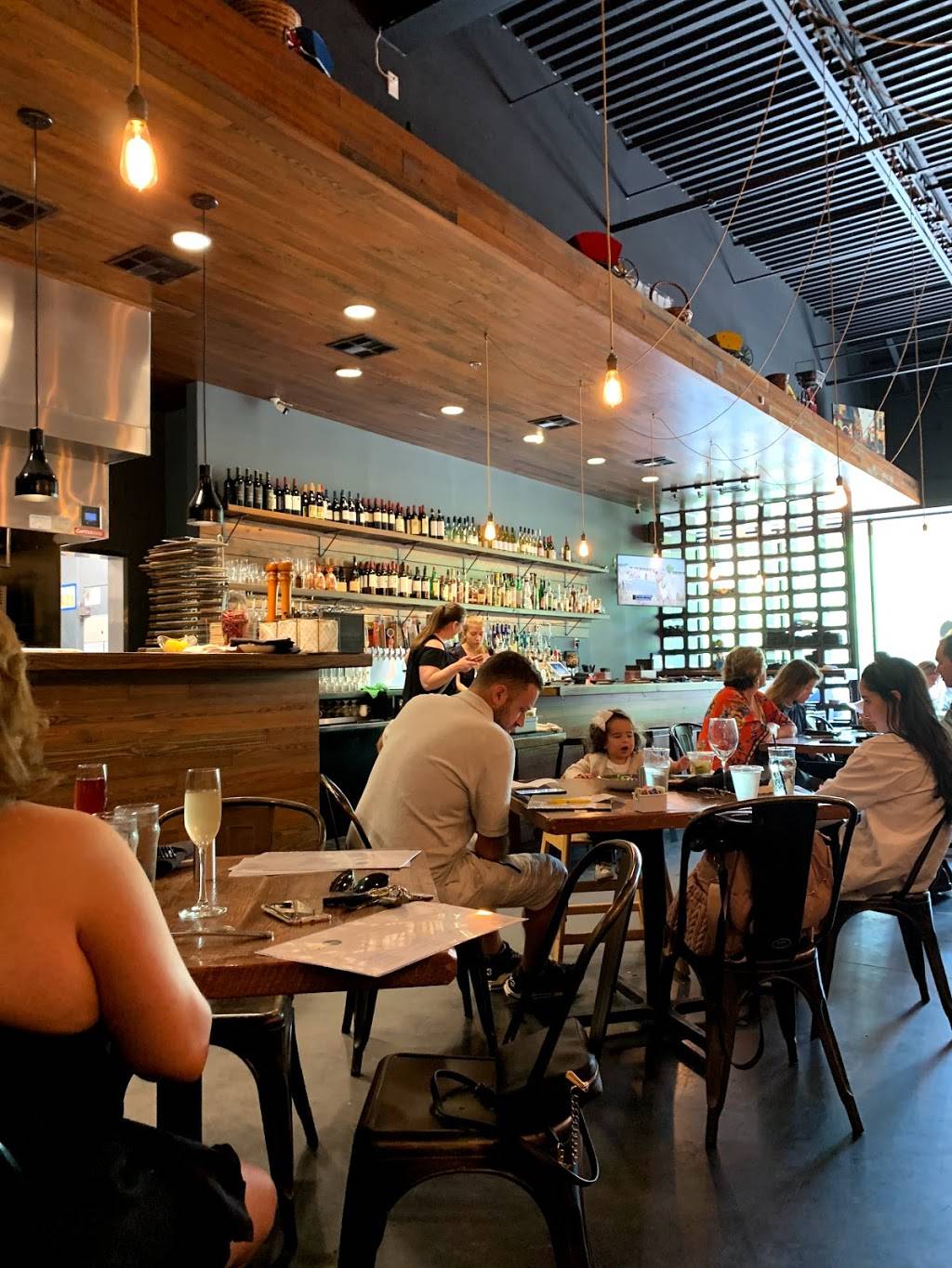 Mia Italian Tapas & Bar | restaurant | 11420 Rock Rose Ave #120, Austin, TX 78758, USA | 5122159598 OR +1 512-215-9598